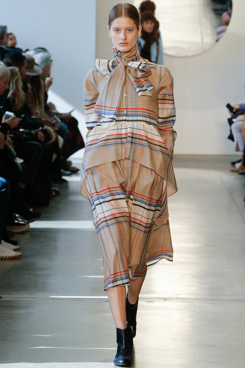 سونو Fall 2016 Ready-to-Wear
